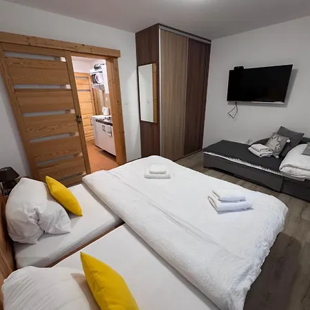 Apartmany, Borovica, *