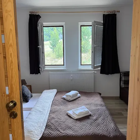 Apartmany, Borovica, *